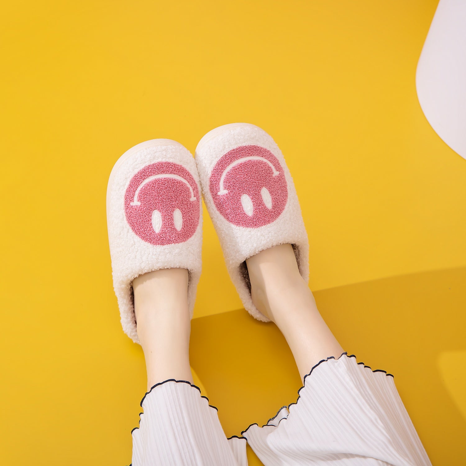 Melody Smiley Face Slippers - RebelReine Apparel & Co.