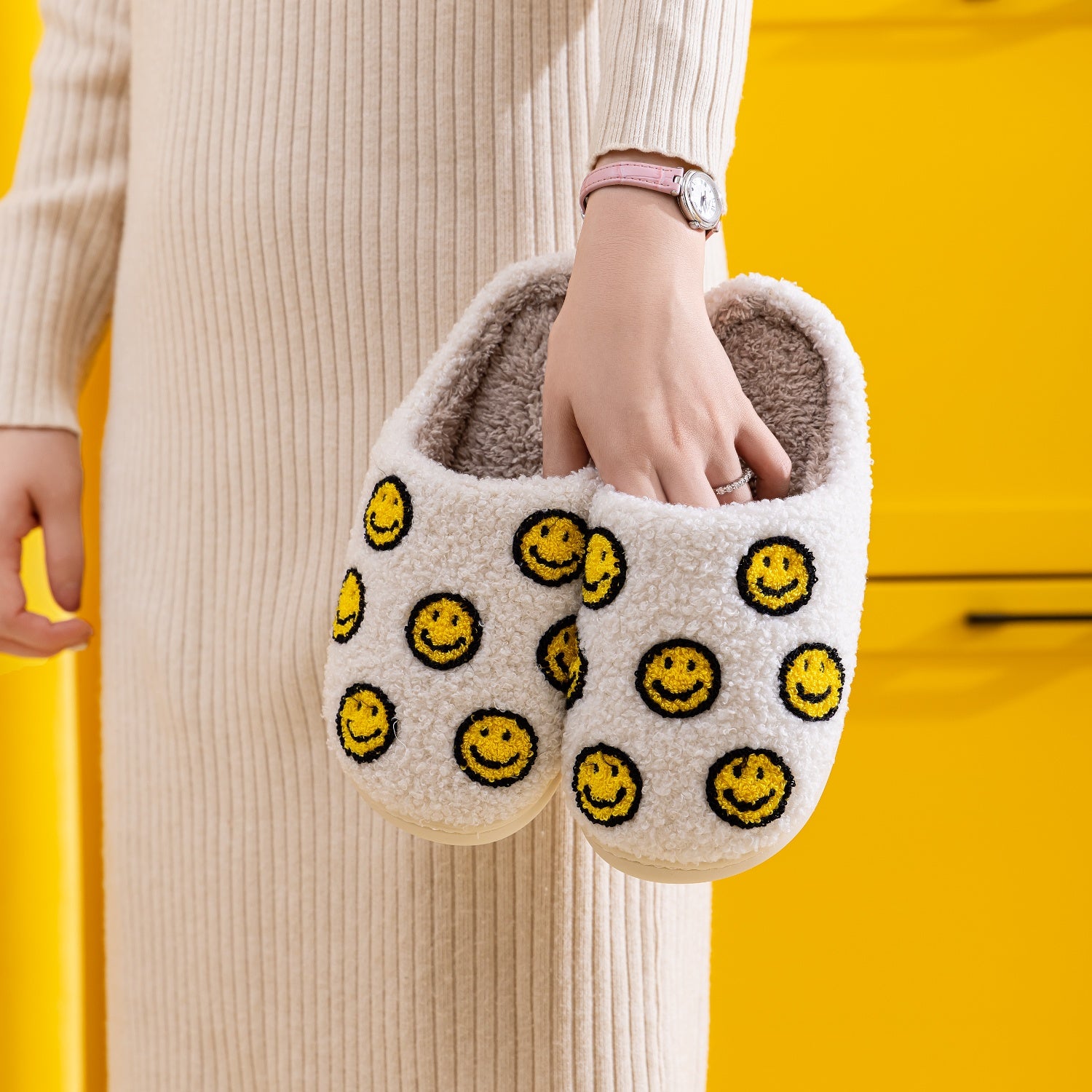 Melody Smiley Face Slippers - RebelReine Apparel & Co.