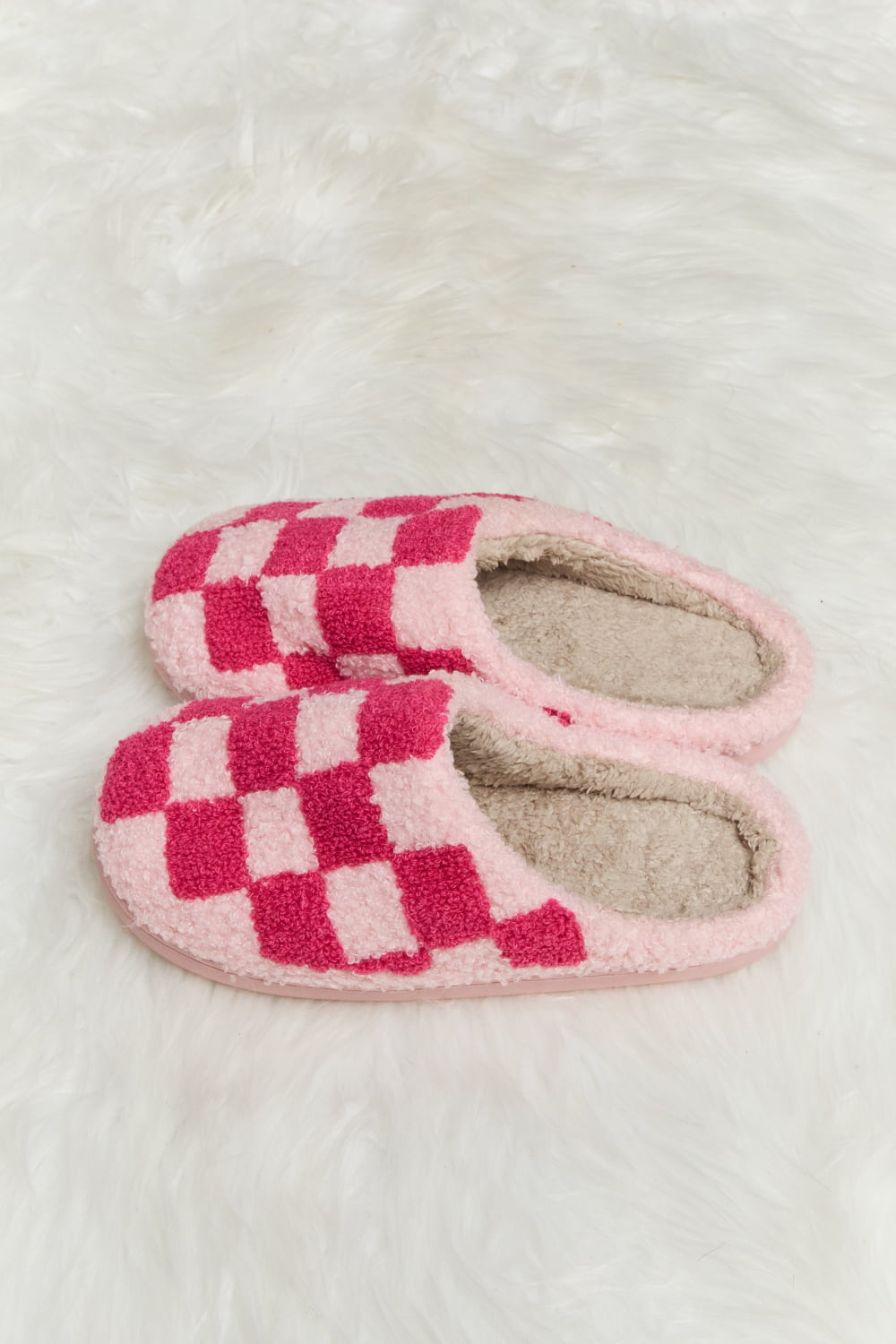 Melody Checkered Print Plush Slide Slippers - RebelReine Apparel & Co.