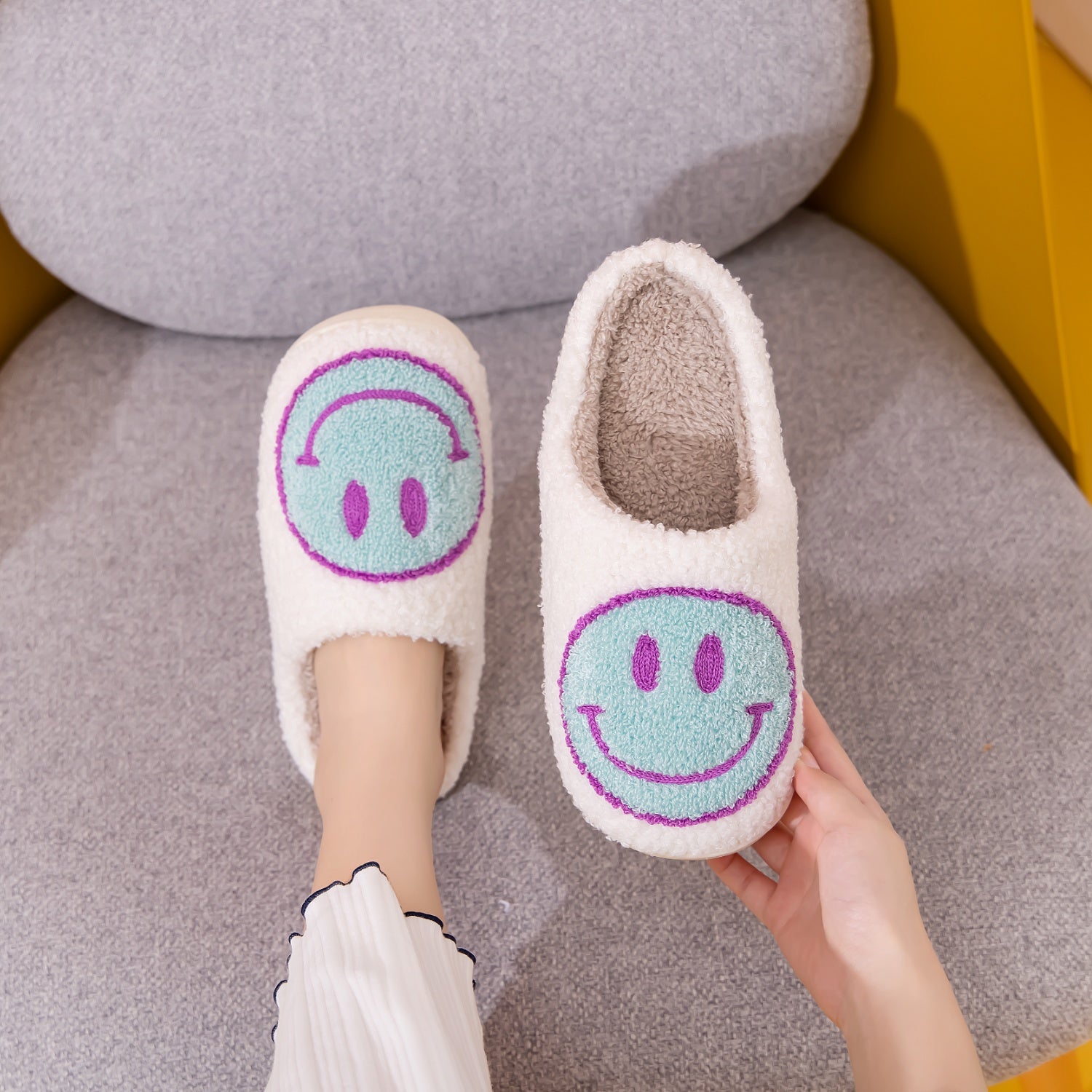 Melody Smiley Face Slippers - RebelReine Apparel & Co.