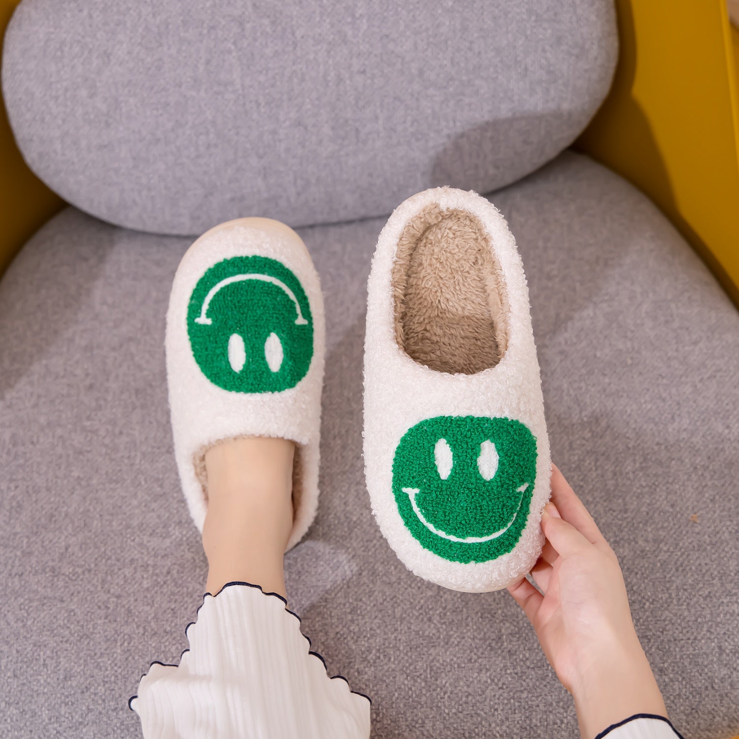 Melody Smiley Face Slippers - RebelReine Apparel & Co.